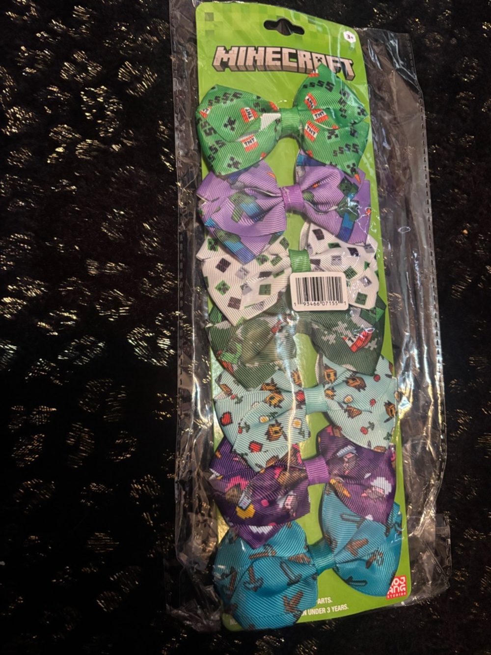 NWT 7 pack Minecraft Girls Bow Clips - Multicolor